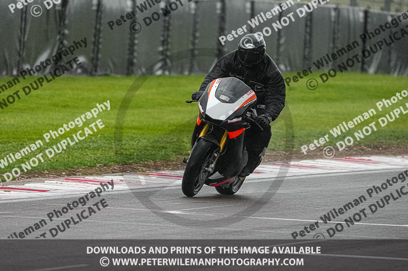 donington no limits trackday;donington park photographs;donington trackday photographs;estoril;event digital images;motorbikes;no limits;no limits trackdays;peter wileman photography;portugal;trackday;trackday digital images;trackday photos